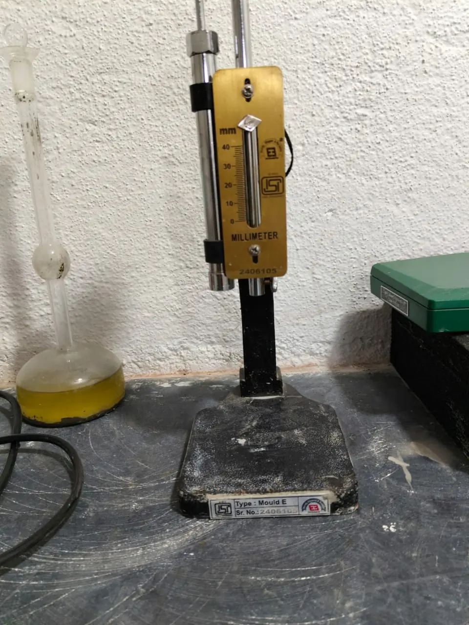 Sieve shaker machine for aggregate gradation testing