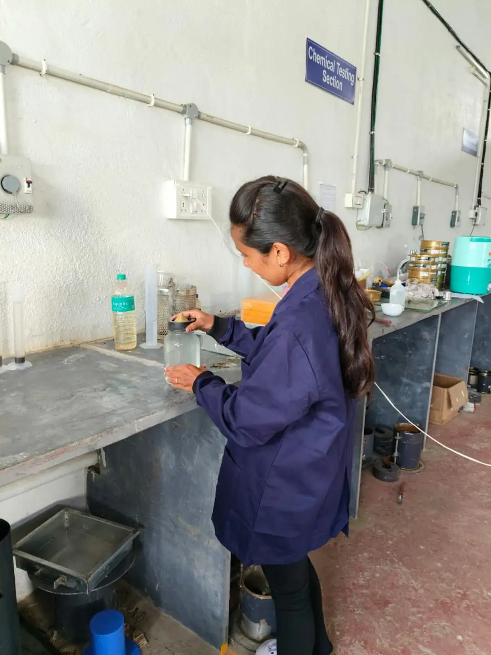 Concrete cube compressive strength testing in NABL accredited laboratory