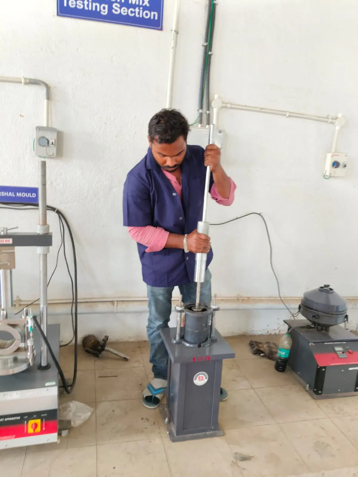 Sieve shaker grading and aggregate particle size distribution analysis